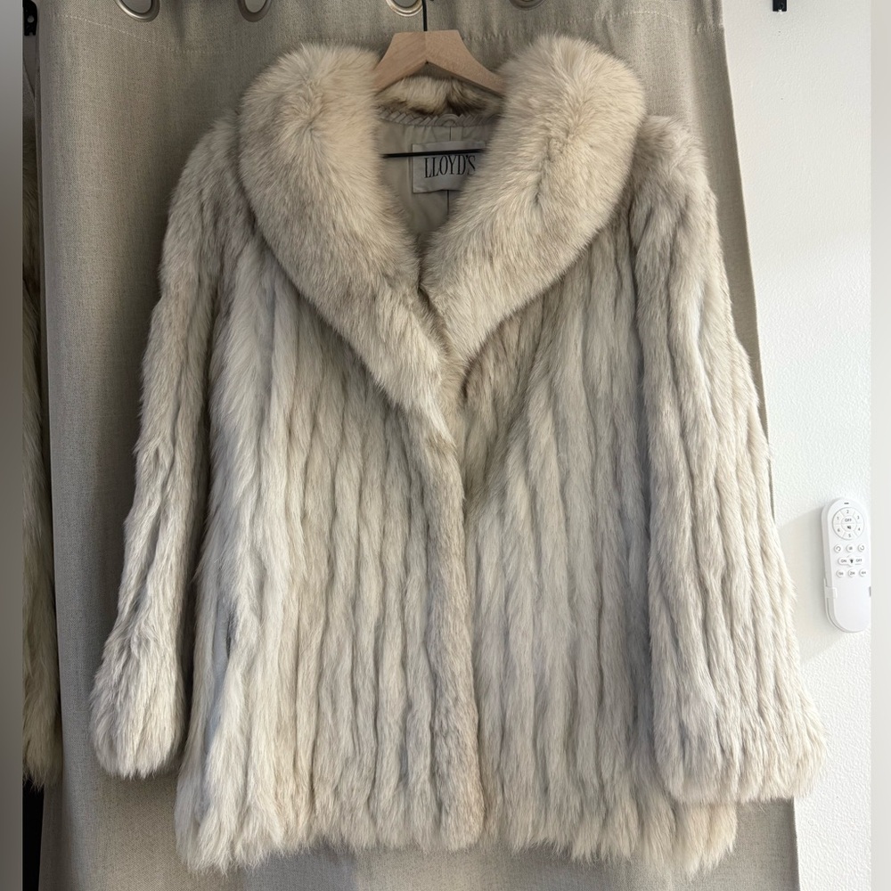 Women's Luxurious Genuine Blue Fox Fur Coat